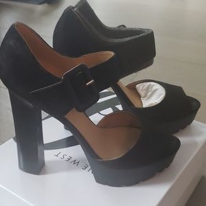 Nine West Platform Sandal